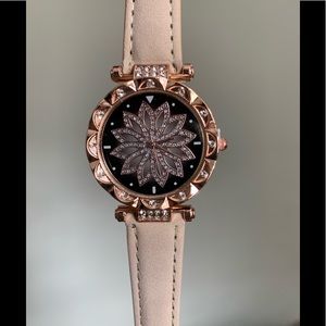 Rhinestone Flower Star Watch